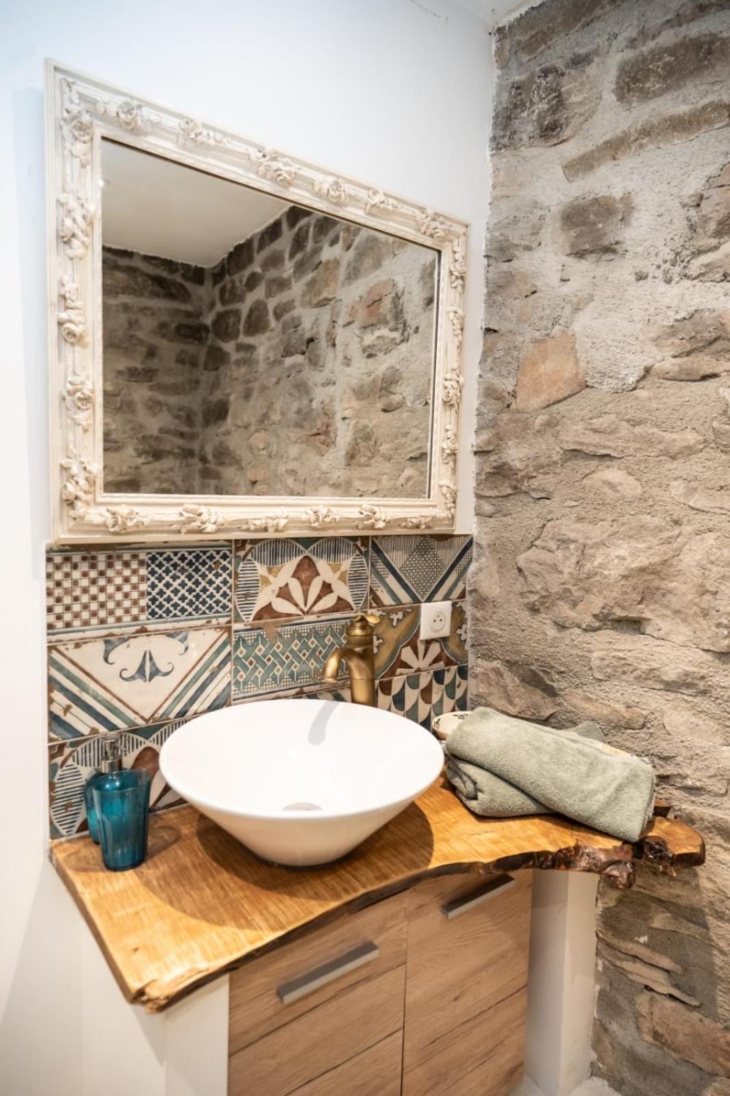 Petite Maison Pleine Nature La Bastide-Pradines エクステリア 写真